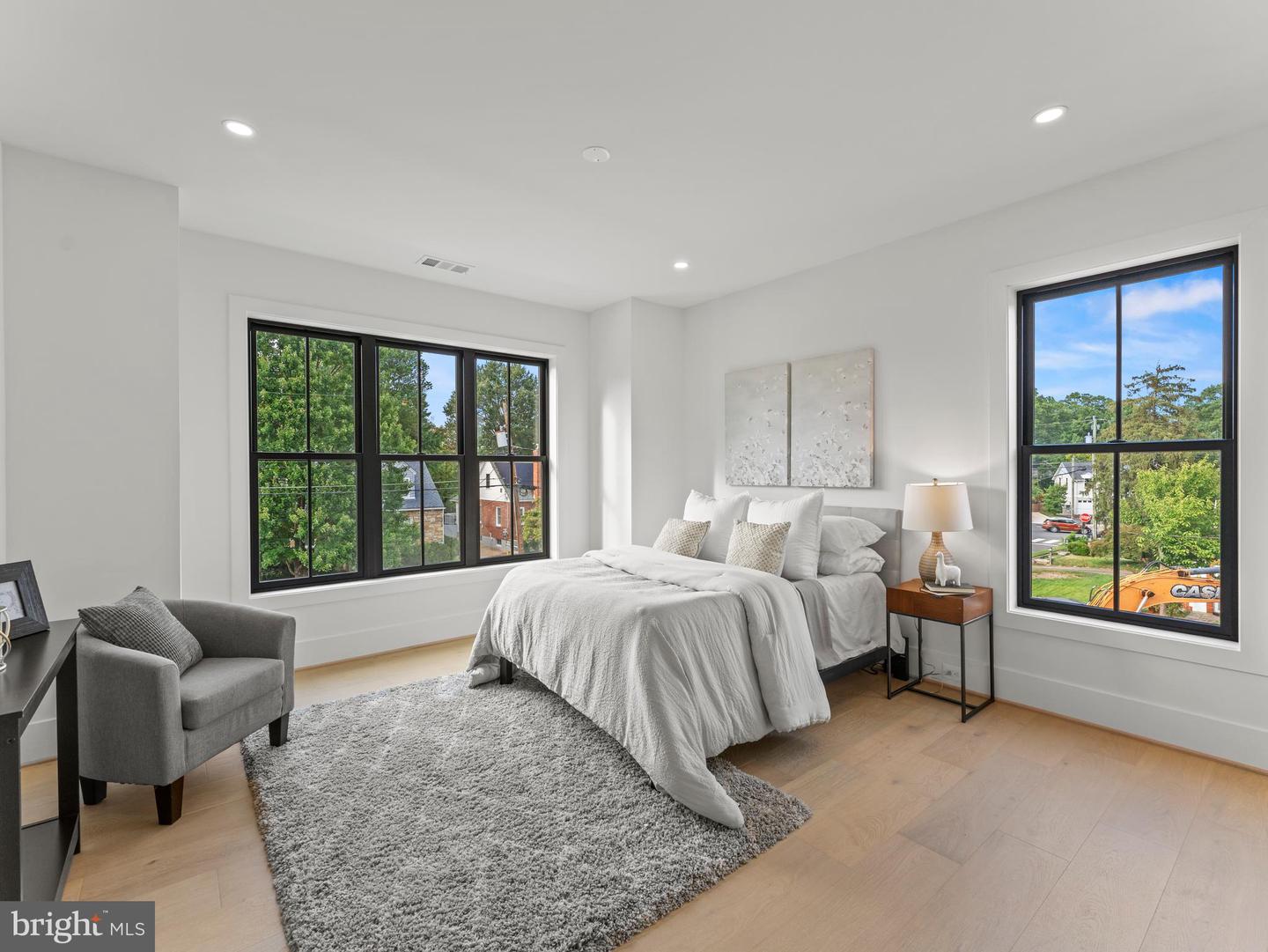 5016 6TH ST N, ARLINGTON, Virginia 22203, 6 Bedrooms Bedrooms, ,6 BathroomsBathrooms,Residential,For sale,5016 6TH ST N,VAAR2062688 MLS # VAAR2062688