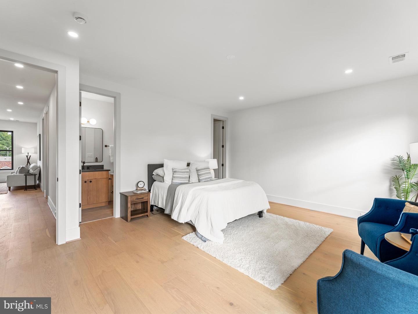 5016 6TH ST N, ARLINGTON, Virginia 22203, 6 Bedrooms Bedrooms, ,6 BathroomsBathrooms,Residential,For sale,5016 6TH ST N,VAAR2062688 MLS # VAAR2062688