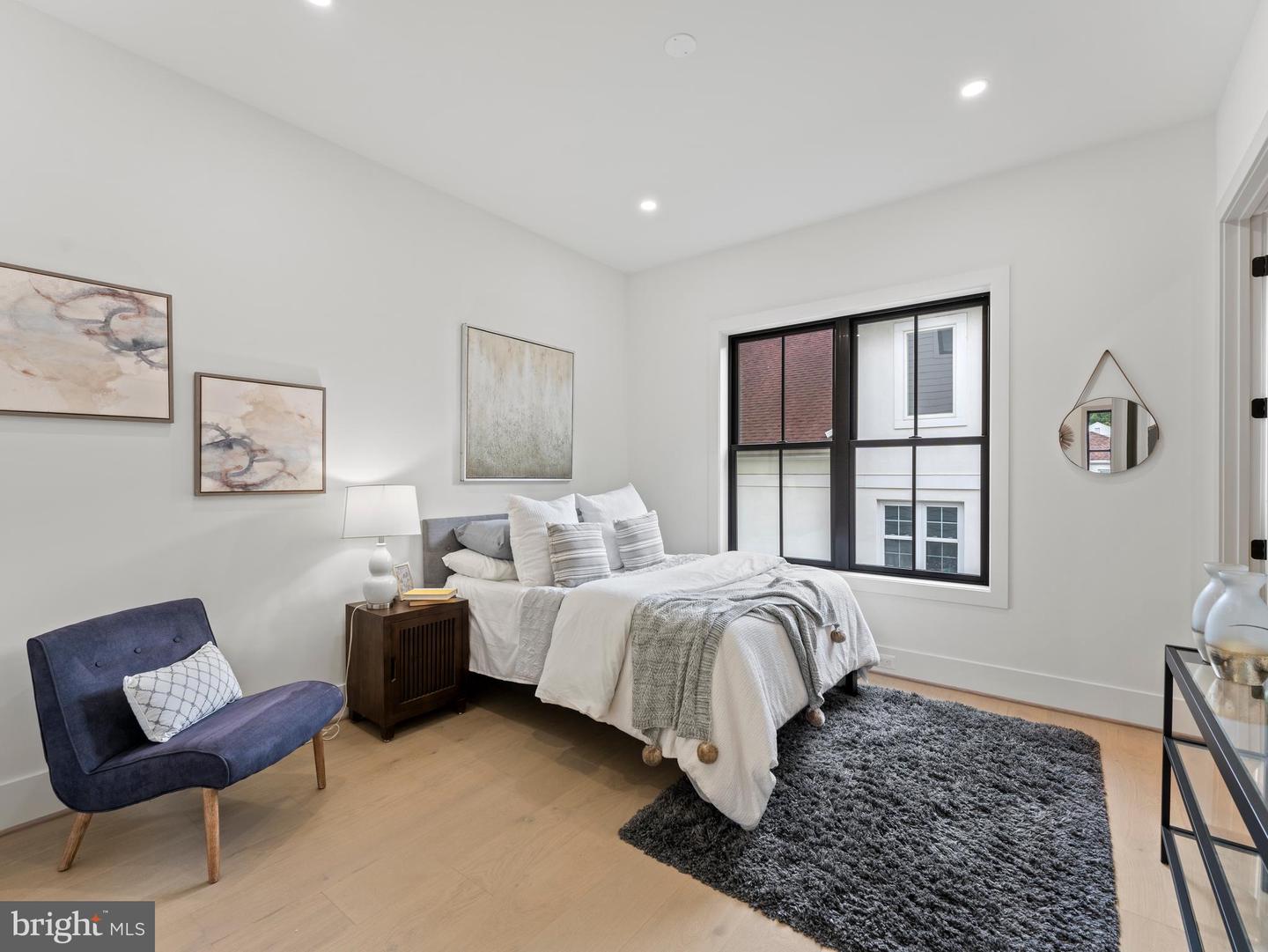 5016 6TH ST N, ARLINGTON, Virginia 22203, 6 Bedrooms Bedrooms, ,6 BathroomsBathrooms,Residential,For sale,5016 6TH ST N,VAAR2062688 MLS # VAAR2062688