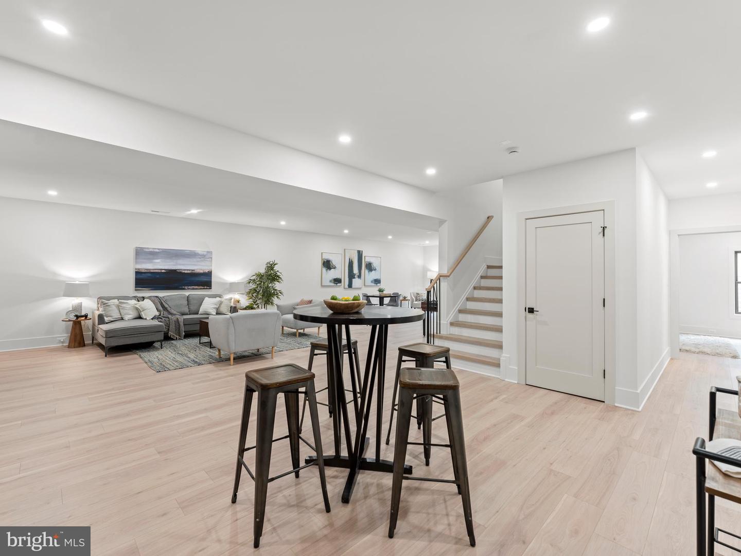 5016 6TH ST N, ARLINGTON, Virginia 22203, 6 Bedrooms Bedrooms, ,6 BathroomsBathrooms,Residential,For sale,5016 6TH ST N,VAAR2062688 MLS # VAAR2062688