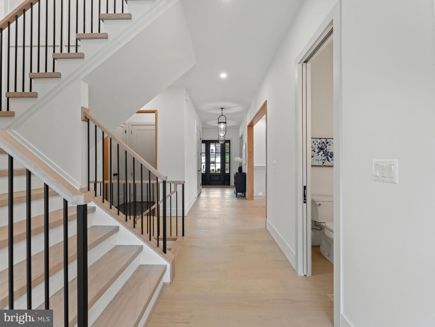 5016 6TH ST N, ARLINGTON, Virginia 22203, 6 Bedrooms Bedrooms, ,6 BathroomsBathrooms,Residential,For sale,5016 6TH ST N,VAAR2062688 MLS # VAAR2062688