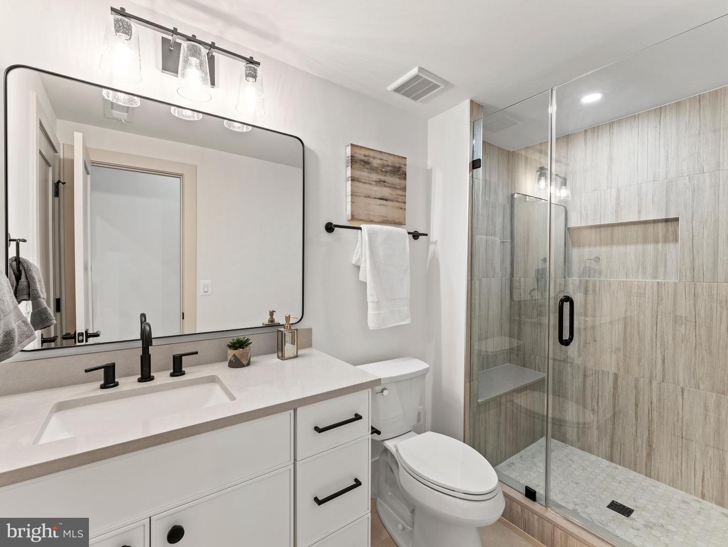 5016 6TH ST N, ARLINGTON, Virginia 22203, 6 Bedrooms Bedrooms, ,6 BathroomsBathrooms,Residential,For sale,5016 6TH ST N,VAAR2062688 MLS # VAAR2062688