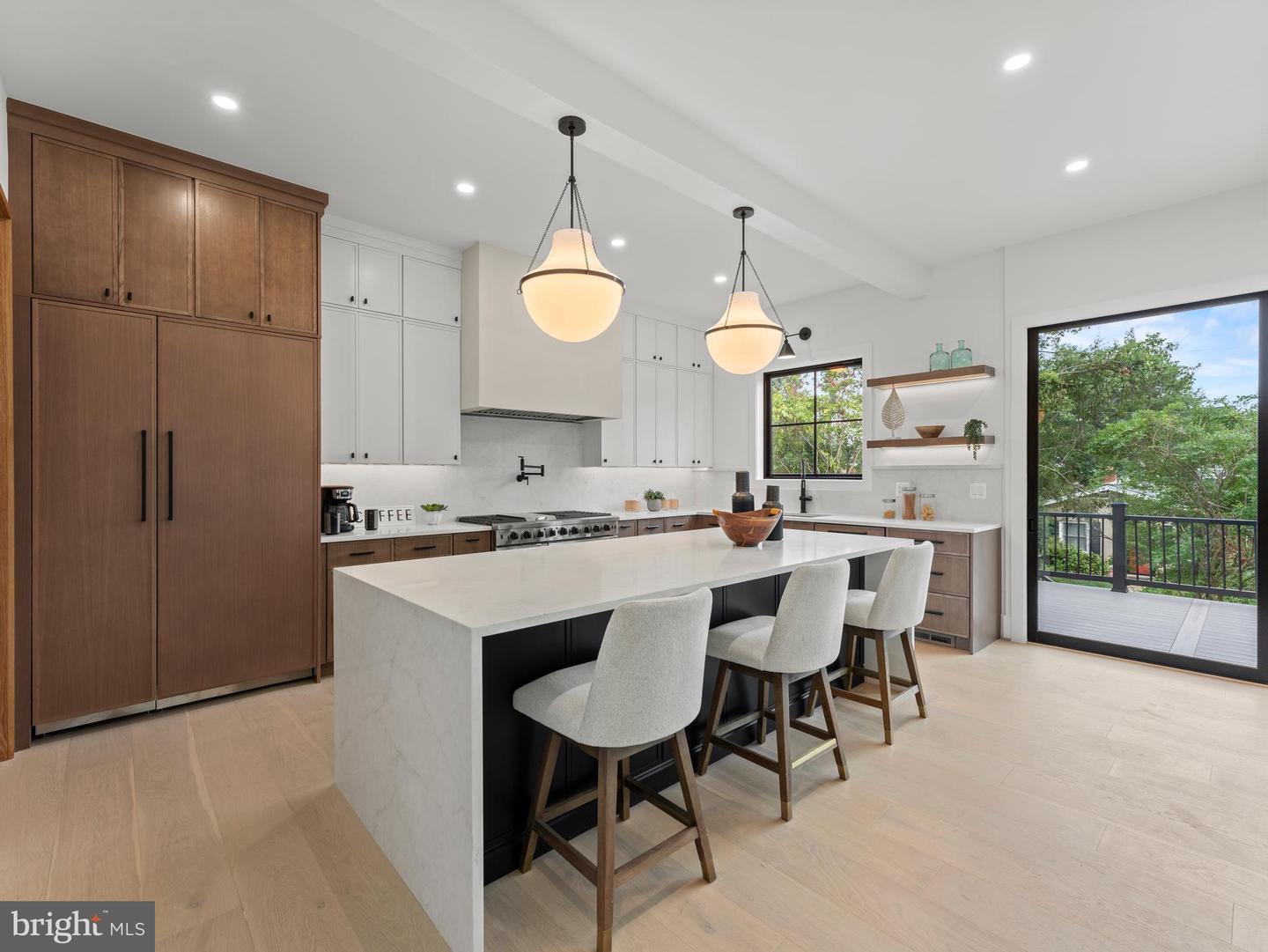 5016 6TH ST N, ARLINGTON, Virginia 22203, 6 Bedrooms Bedrooms, ,6 BathroomsBathrooms,Residential,For sale,5016 6TH ST N,VAAR2062688 MLS # VAAR2062688