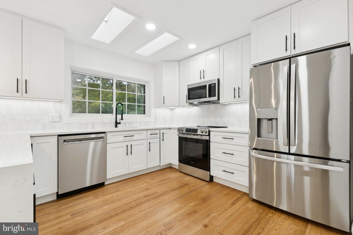 3209 MILITARY RD, ARLINGTON, Virginia 22207, 4 Bedrooms Bedrooms, ,3 BathroomsBathrooms,Residential,For sale,3209 MILITARY RD,VAAR2062734 MLS # VAAR2062734