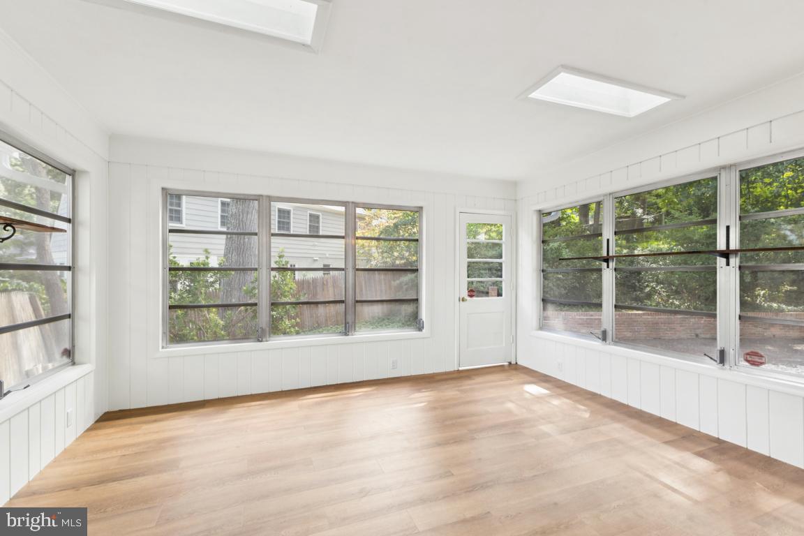 3209 MILITARY RD, ARLINGTON, Virginia 22207, 4 Bedrooms Bedrooms, ,3 BathroomsBathrooms,Residential,For sale,3209 MILITARY RD,VAAR2062734 MLS # VAAR2062734