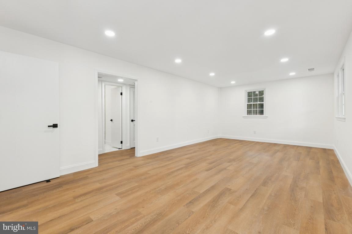 3209 MILITARY RD, ARLINGTON, Virginia 22207, 4 Bedrooms Bedrooms, ,3 BathroomsBathrooms,Residential,For sale,3209 MILITARY RD,VAAR2062734 MLS # VAAR2062734