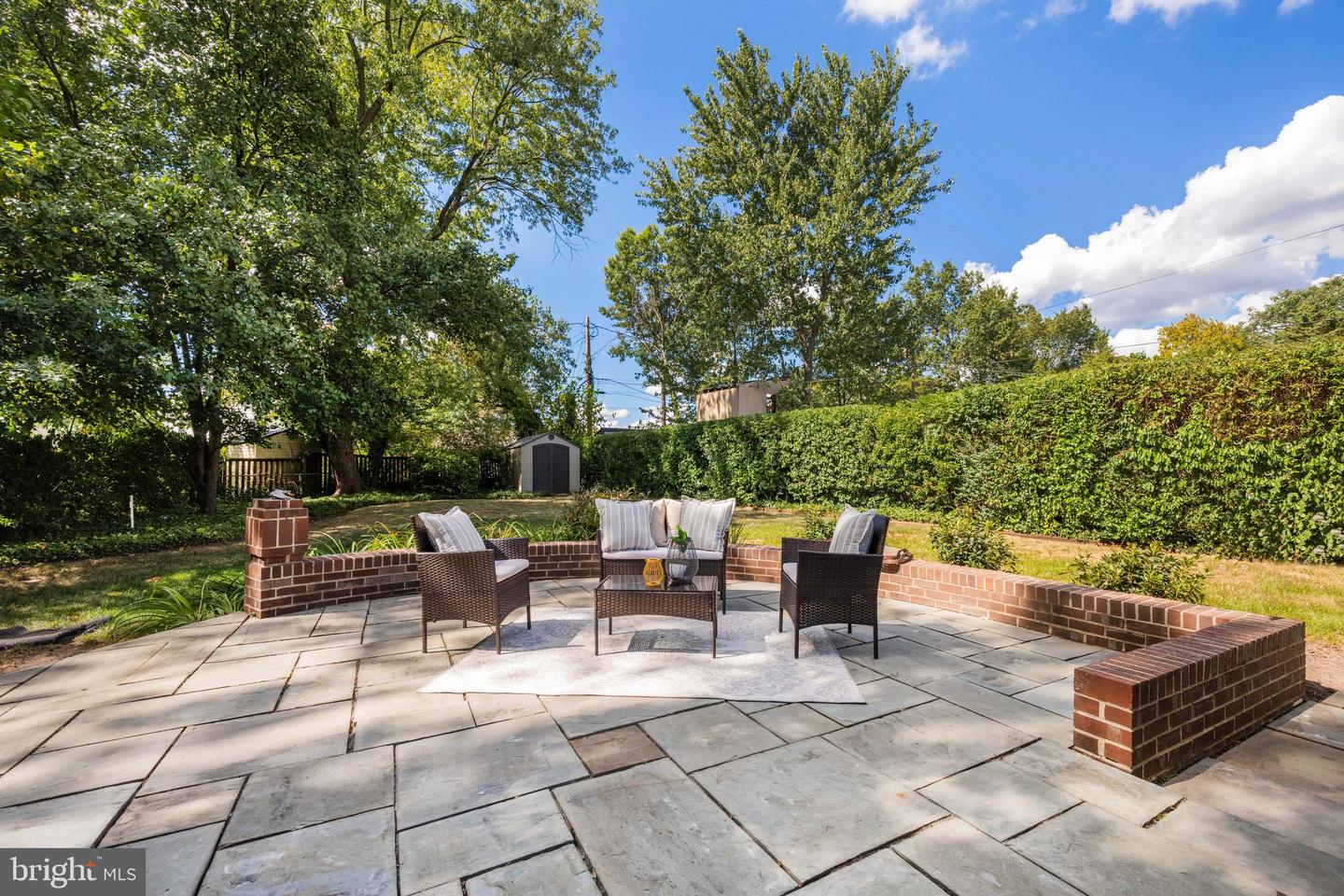 ALEXANDRIA, Virginia 22302, 2 Bedrooms Bedrooms, ,2 BathroomsBathrooms,Residential,For sale,VAAX2048998 MLS # VAAX2048998