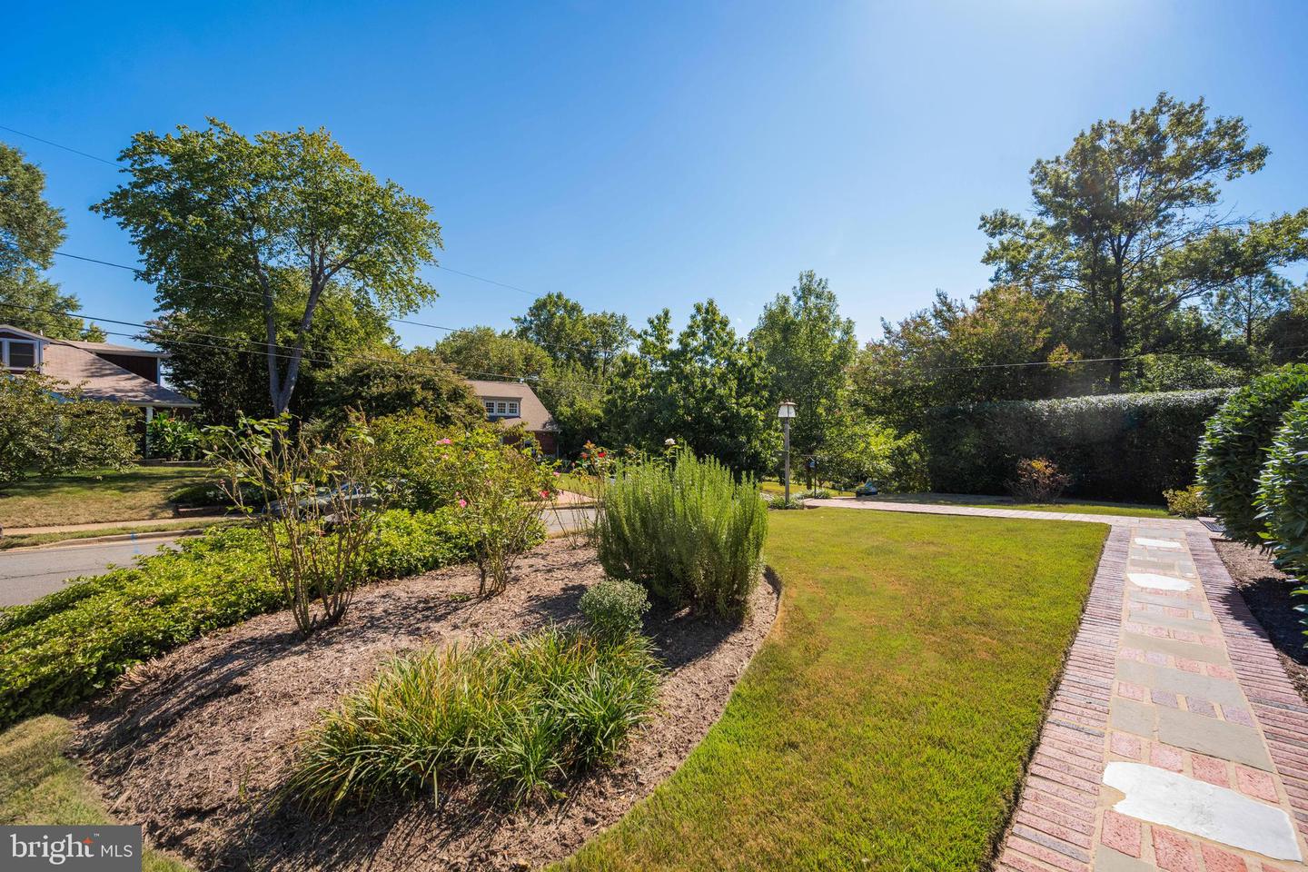 ALEXANDRIA, Virginia 22302, 2 Bedrooms Bedrooms, ,2 BathroomsBathrooms,Residential,For sale,VAAX2048998 MLS # VAAX2048998