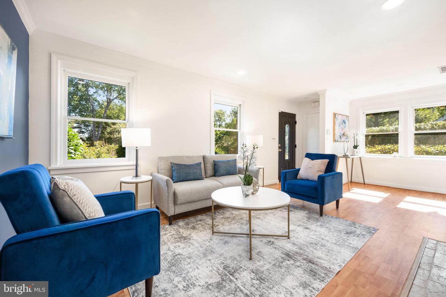 ALEXANDRIA, Virginia 22302, 2 Bedrooms Bedrooms, ,2 BathroomsBathrooms,Residential,For sale,VAAX2048998 MLS # VAAX2048998