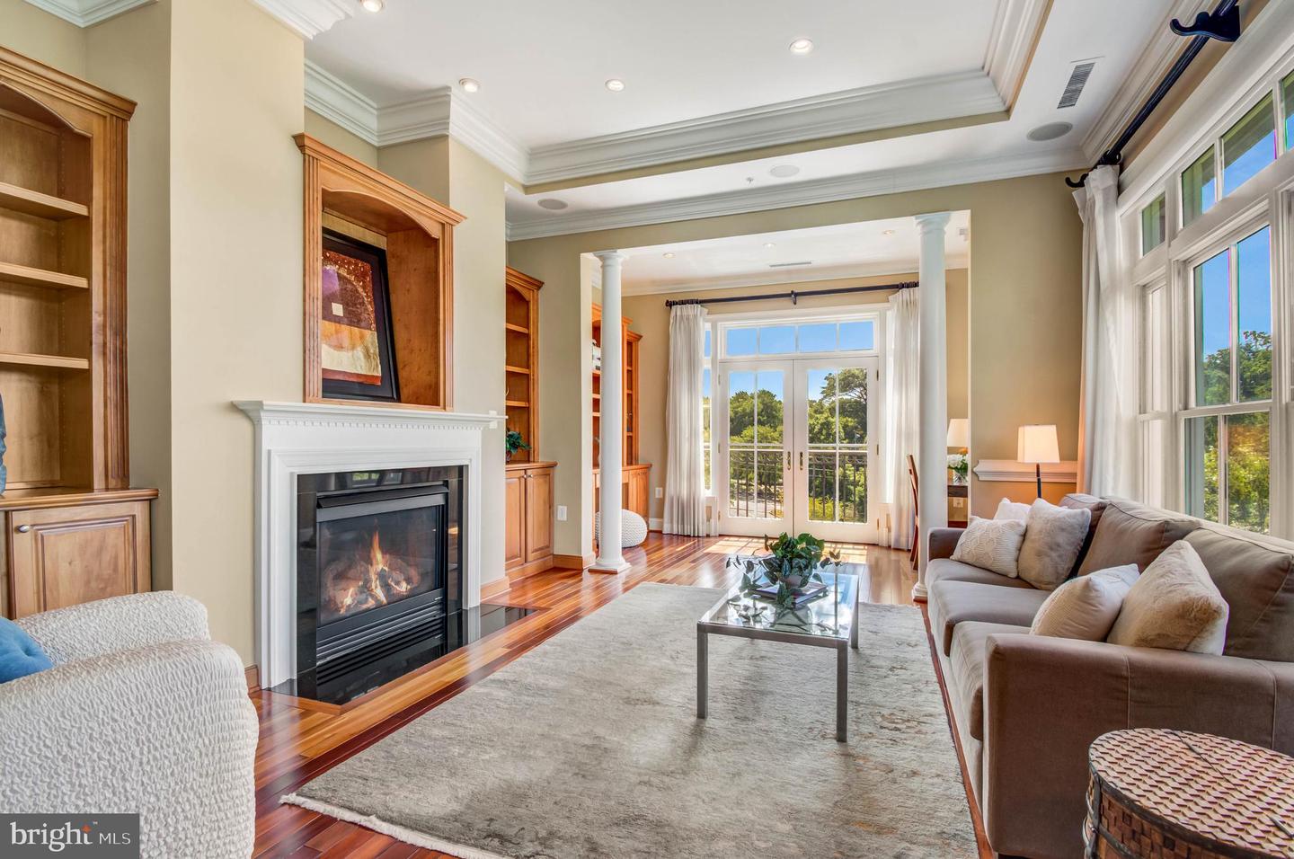 2801 LANGSTON BLVD #302, ARLINGTON, Virginia 22201, 2 Bedrooms Bedrooms, ,2 BathroomsBathrooms,Residential,For sale,2801 LANGSTON BLVD #302,VAAR2062774 MLS # VAAR2062774