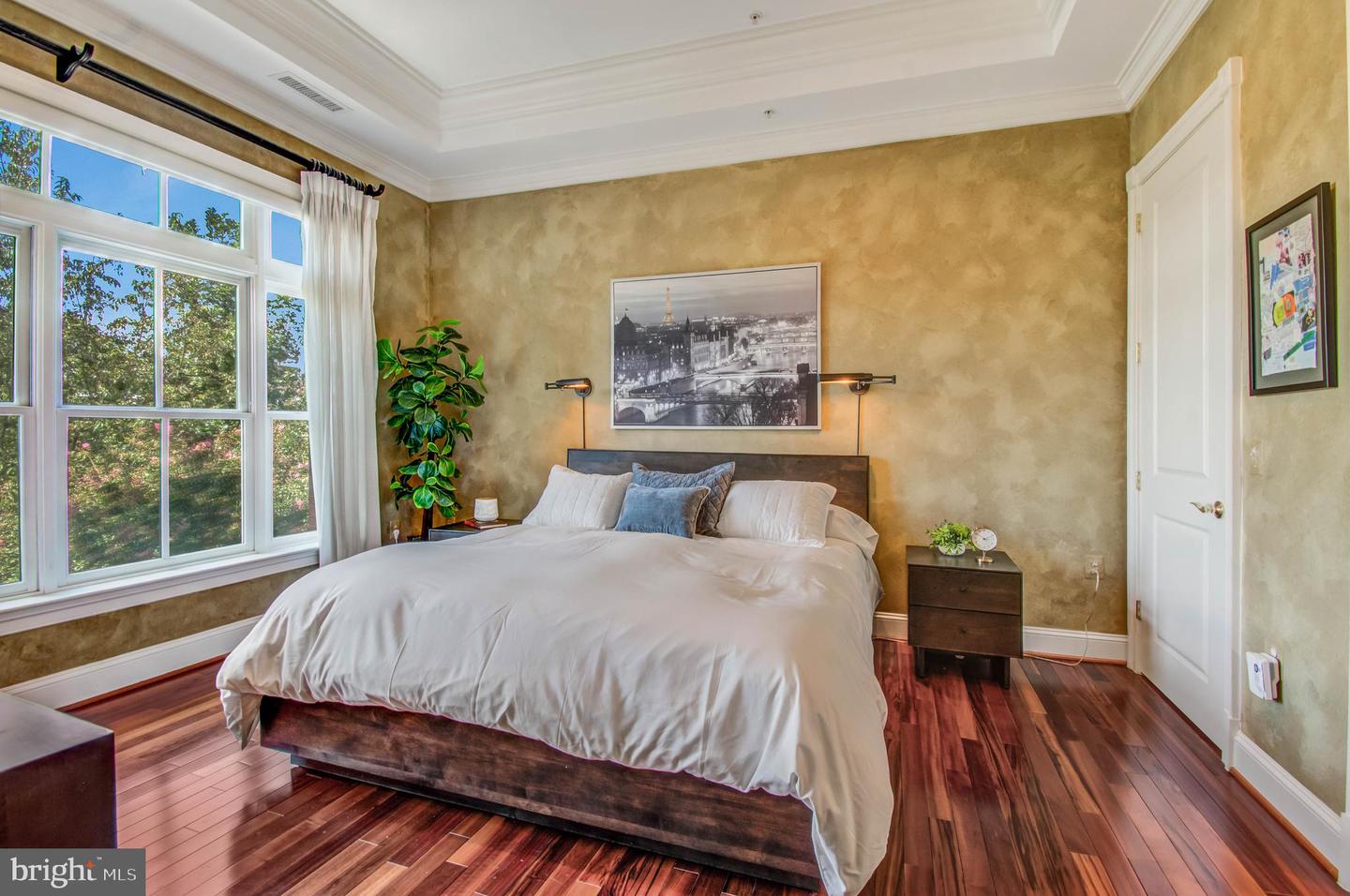 2801 LANGSTON BLVD #302, ARLINGTON, Virginia 22201, 2 Bedrooms Bedrooms, ,2 BathroomsBathrooms,Residential,For sale,2801 LANGSTON BLVD #302,VAAR2062774 MLS # VAAR2062774