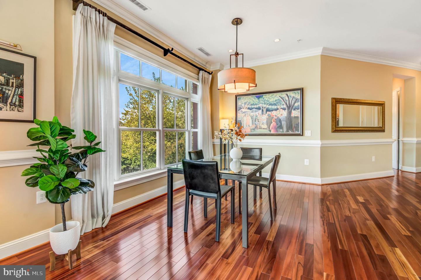 2801 LANGSTON BLVD #302, ARLINGTON, Virginia 22201, 2 Bedrooms Bedrooms, ,2 BathroomsBathrooms,Residential,For sale,2801 LANGSTON BLVD #302,VAAR2062774 MLS # VAAR2062774