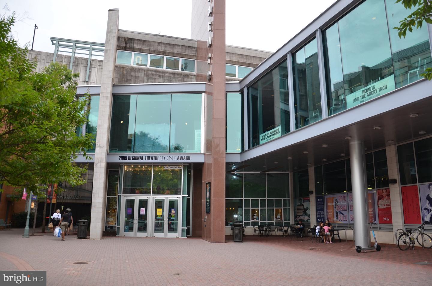 2713 24TH RD S, ARLINGTON, Virginia 22206, 4 Bedrooms Bedrooms, 6 Rooms Rooms,2 BathroomsBathrooms,Residential,For sale,2713 24TH RD S,VAAR2062800 MLS # VAAR2062800 2713 24TH RD S, ARLINGTON, Virginia 22206, 4 Bedrooms Bedrooms, 6 Rooms Rooms,2 BathroomsBathrooms,Residential,For sale,2713 24TH RD S,VAAR2062800 MLS # VAAR2062800