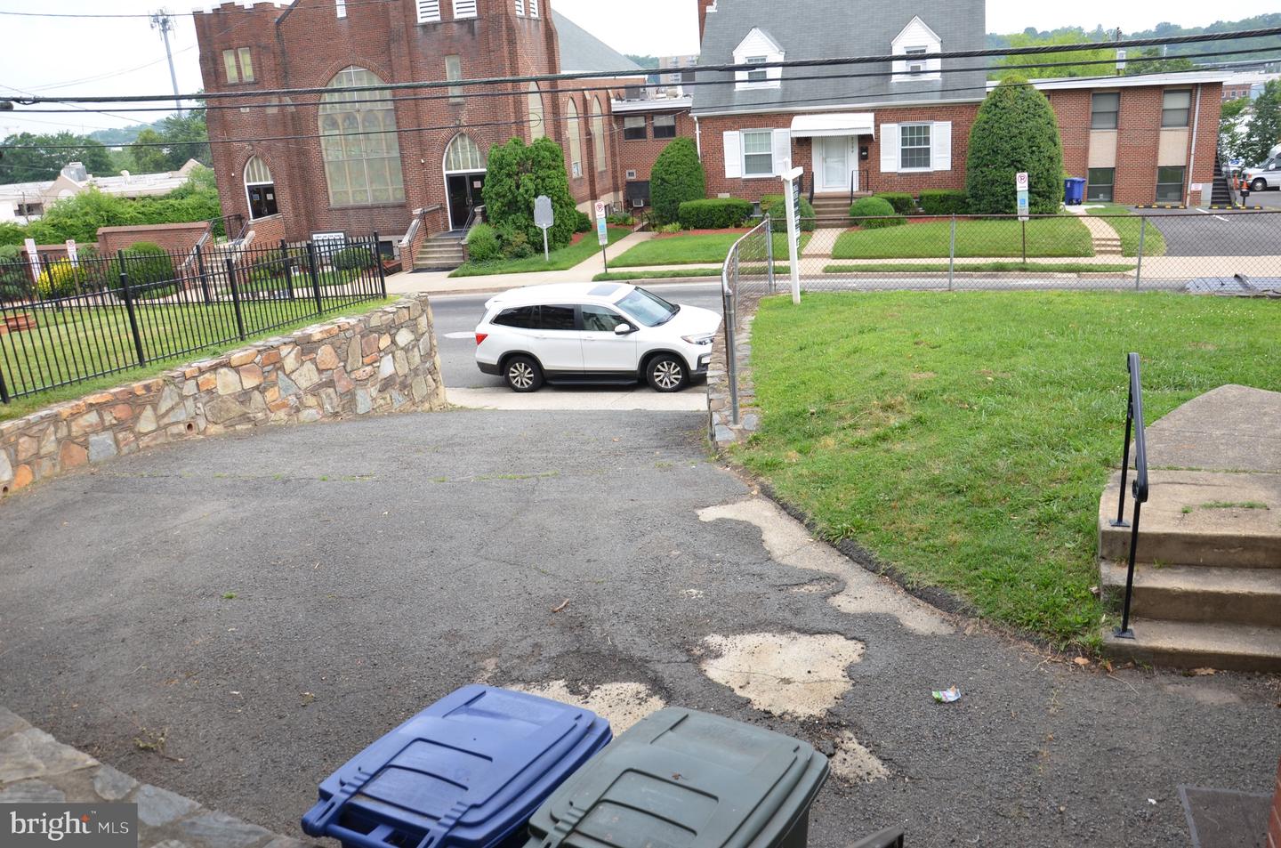 2713 24TH RD S, ARLINGTON, Virginia 22206, 4 Bedrooms Bedrooms, 6 Rooms Rooms,2 BathroomsBathrooms,Residential,For sale,2713 24TH RD S,VAAR2062800 MLS # VAAR2062800 2713 24TH RD S, ARLINGTON, Virginia 22206, 4 Bedrooms Bedrooms, 6 Rooms Rooms,2 BathroomsBathrooms,Residential,For sale,2713 24TH RD S,VAAR2062800 MLS # VAAR2062800