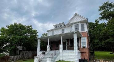 2713 24TH RD S, ARLINGTON, Virginia 22206, 4 Bedrooms Bedrooms, 6 Rooms Rooms,2 BathroomsBathrooms,Residential,For sale,2713 24TH RD S,VAAR2062800 MLS # VAAR2062800