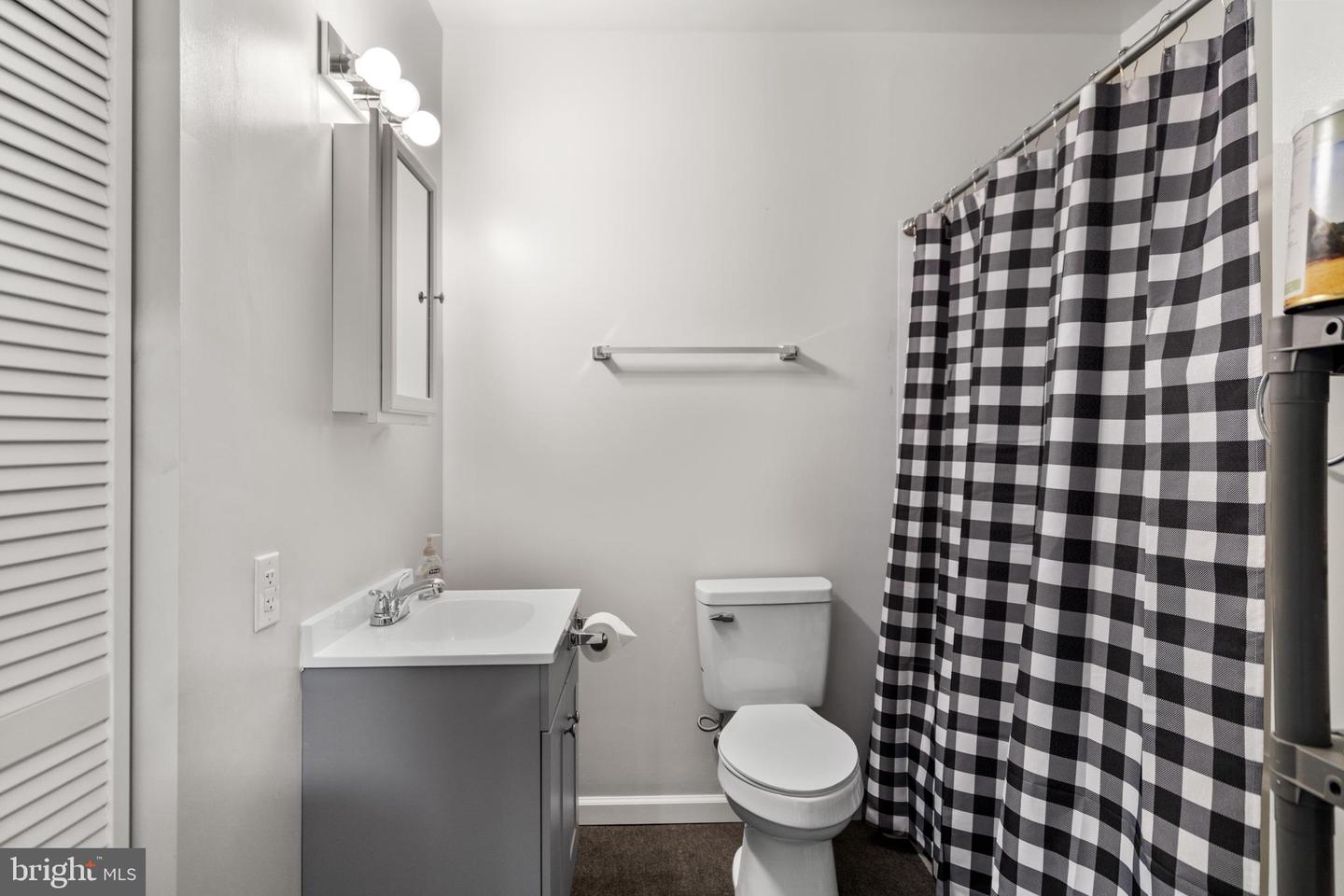 11801 PARKGATE DR, NOKESVILLE, Virginia 20181, 4 Bedrooms Bedrooms, ,4 BathroomsBathrooms,Residential,For sale,11801 PARKGATE DR,VAPW2102746 MLS # VAPW2102746