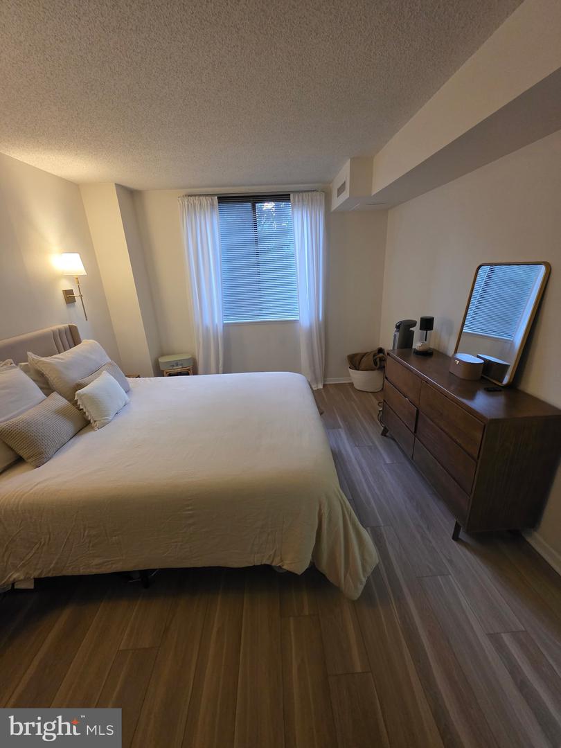 2230 GEORGE C MARSHALL DR #516, FALLS CHURCH, Virginia 22043, 2 Bedrooms Bedrooms, 1 Room Rooms,1 BathroomBathrooms,Residential,For sale,2230 GEORGE C MARSHALL DR #516,VAFX2263706 MLS # VAFX2263706 2230 GEORGE C MARSHALL DR #516, FALLS CHURCH, Virginia 22043, 2 Bedrooms Bedrooms, 1 Room Rooms,1 BathroomBathrooms,Residential,For sale,2230 GEORGE C MARSHALL DR #516,VAFX2263706 MLS # VAFX2263706