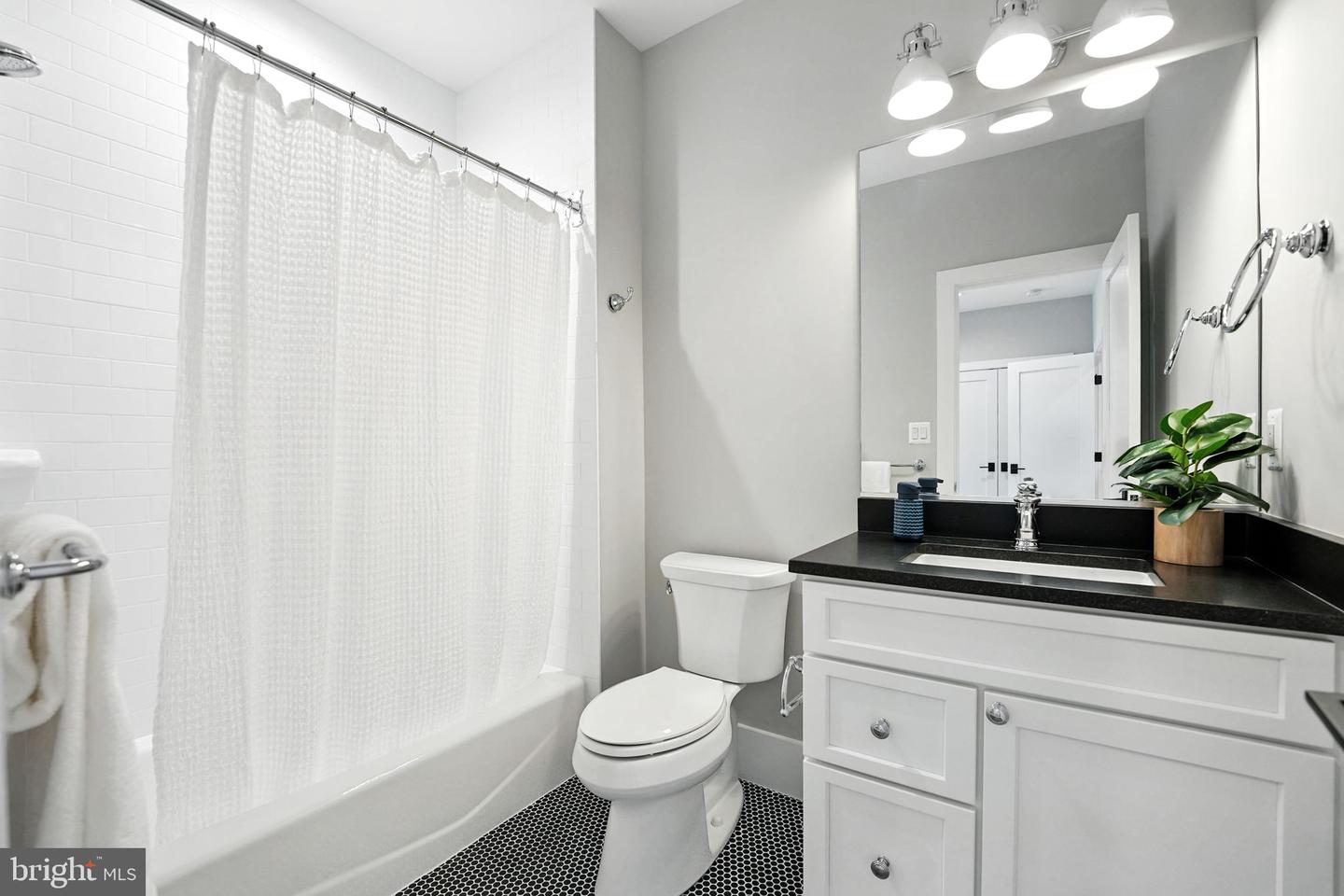 1623 DEMPSEY ST, MCLEAN, Virginia 22101, 7 Bedrooms Bedrooms, ,7 BathroomsBathrooms,Residential,For sale,1623 DEMPSEY ST,VAFX2263828 MLS # VAFX2263828