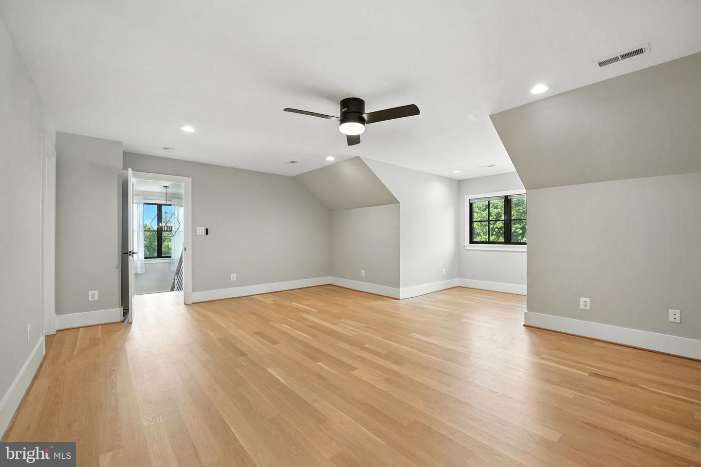 1623 DEMPSEY ST, MCLEAN, Virginia 22101, 7 Bedrooms Bedrooms, ,7 BathroomsBathrooms,Residential,For sale,1623 DEMPSEY ST,VAFX2263828 MLS # VAFX2263828