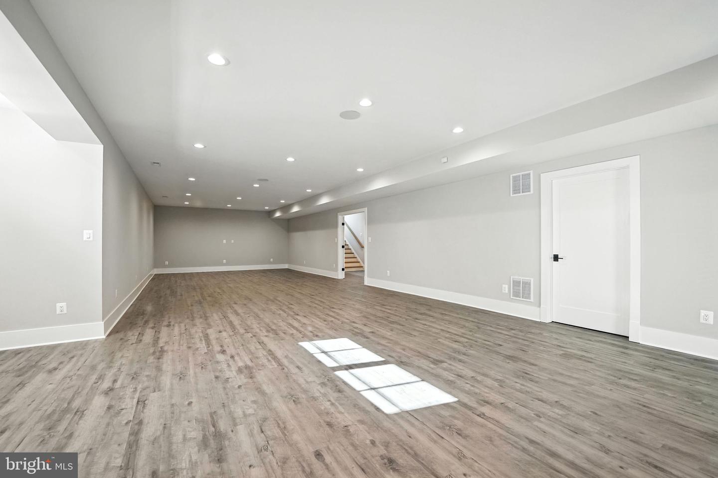 1623 DEMPSEY ST, MCLEAN, Virginia 22101, 7 Bedrooms Bedrooms, ,7 BathroomsBathrooms,Residential,For sale,1623 DEMPSEY ST,VAFX2263828 MLS # VAFX2263828