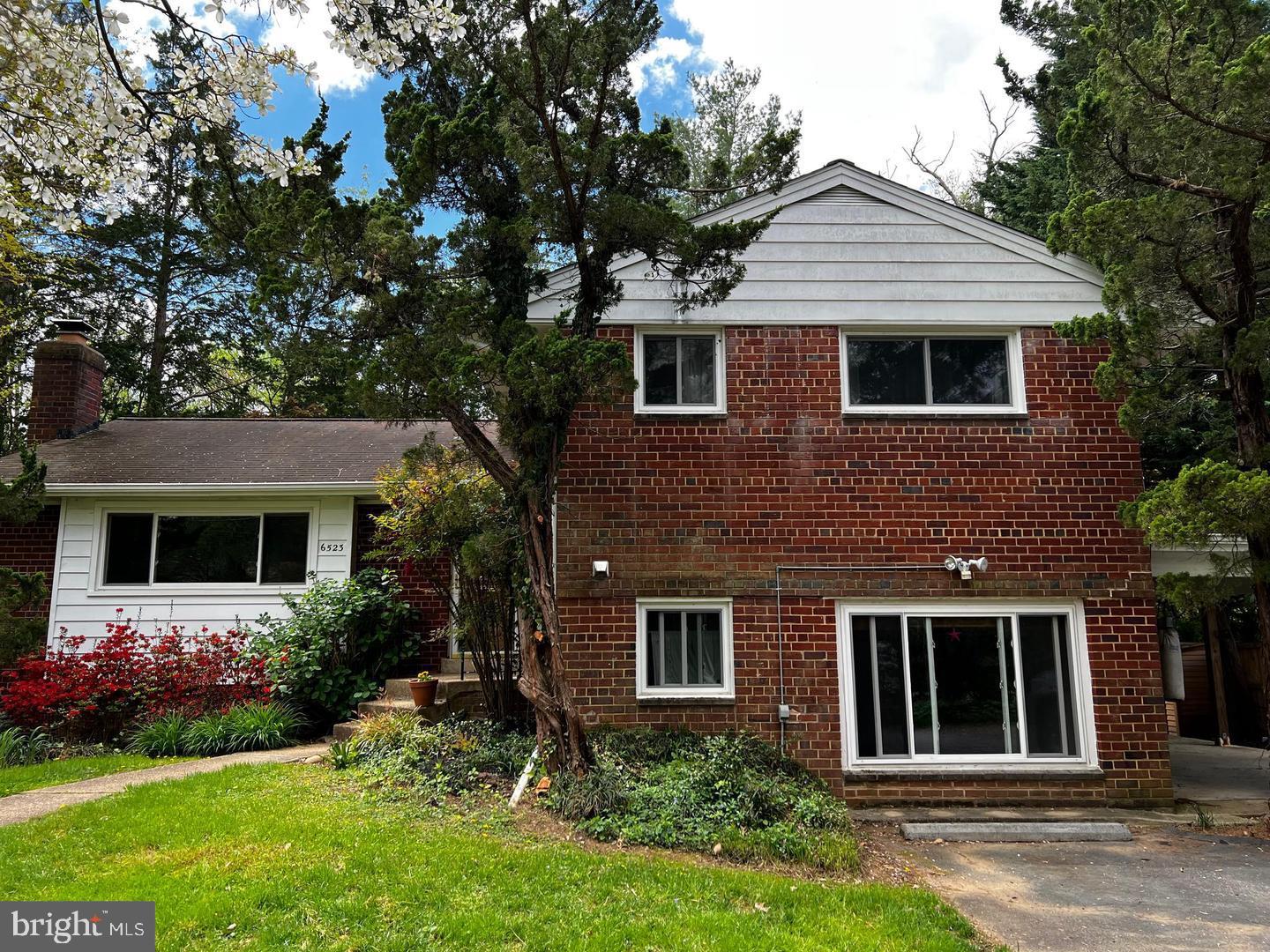 6523 KERNS RD, FALLS CHURCH, Virginia 22044, 4 Bedrooms Bedrooms, ,4 BathroomsBathrooms,Residential,For sale,6523 KERNS RD,VAFX2263872 MLS # VAFX2263872