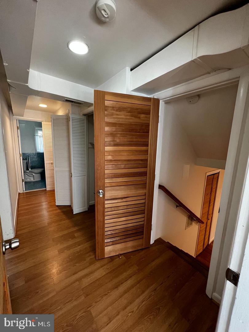 6523 KERNS RD, FALLS CHURCH, Virginia 22044, 4 Bedrooms Bedrooms, ,4 BathroomsBathrooms,Residential,For sale,6523 KERNS RD,VAFX2263872 MLS # VAFX2263872