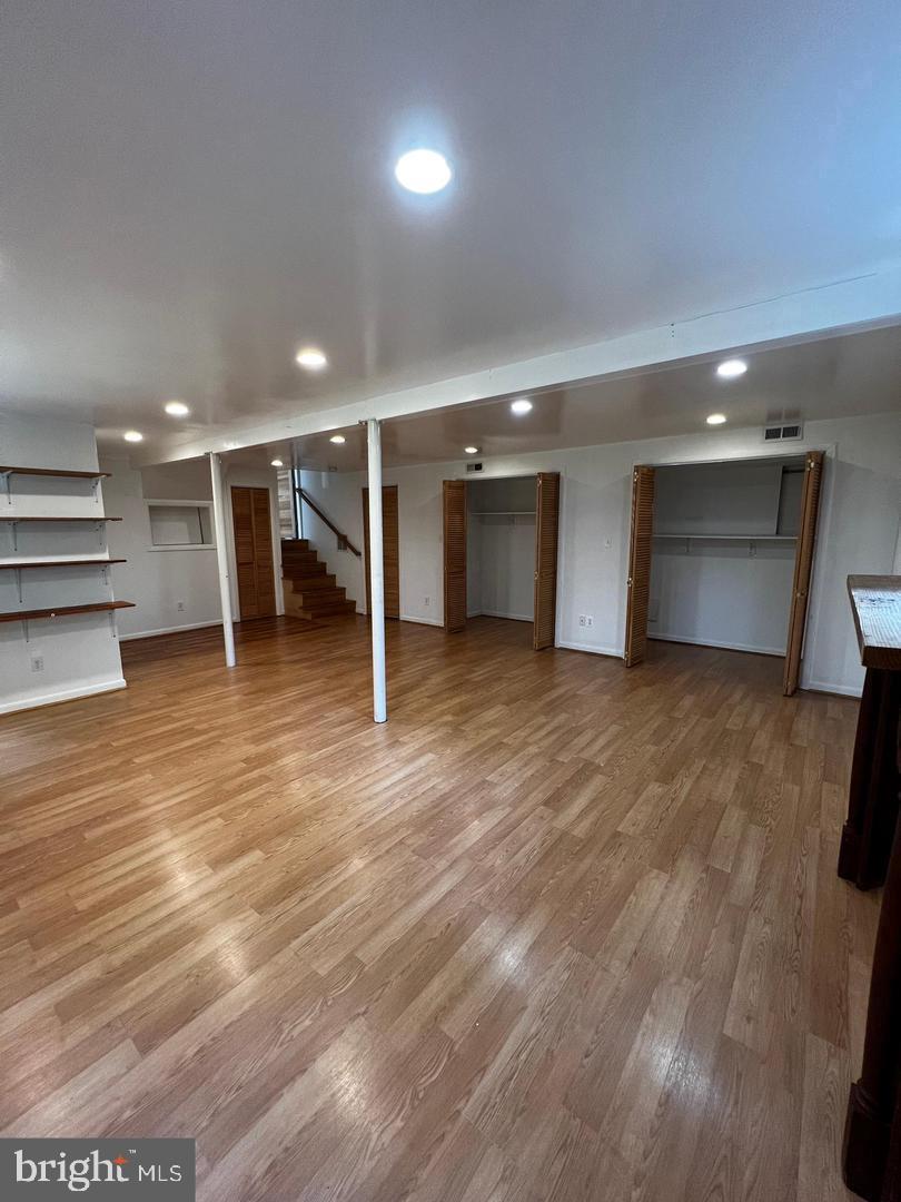 6523 KERNS RD, FALLS CHURCH, Virginia 22044, 4 Bedrooms Bedrooms, ,4 BathroomsBathrooms,Residential,For sale,6523 KERNS RD,VAFX2263872 MLS # VAFX2263872