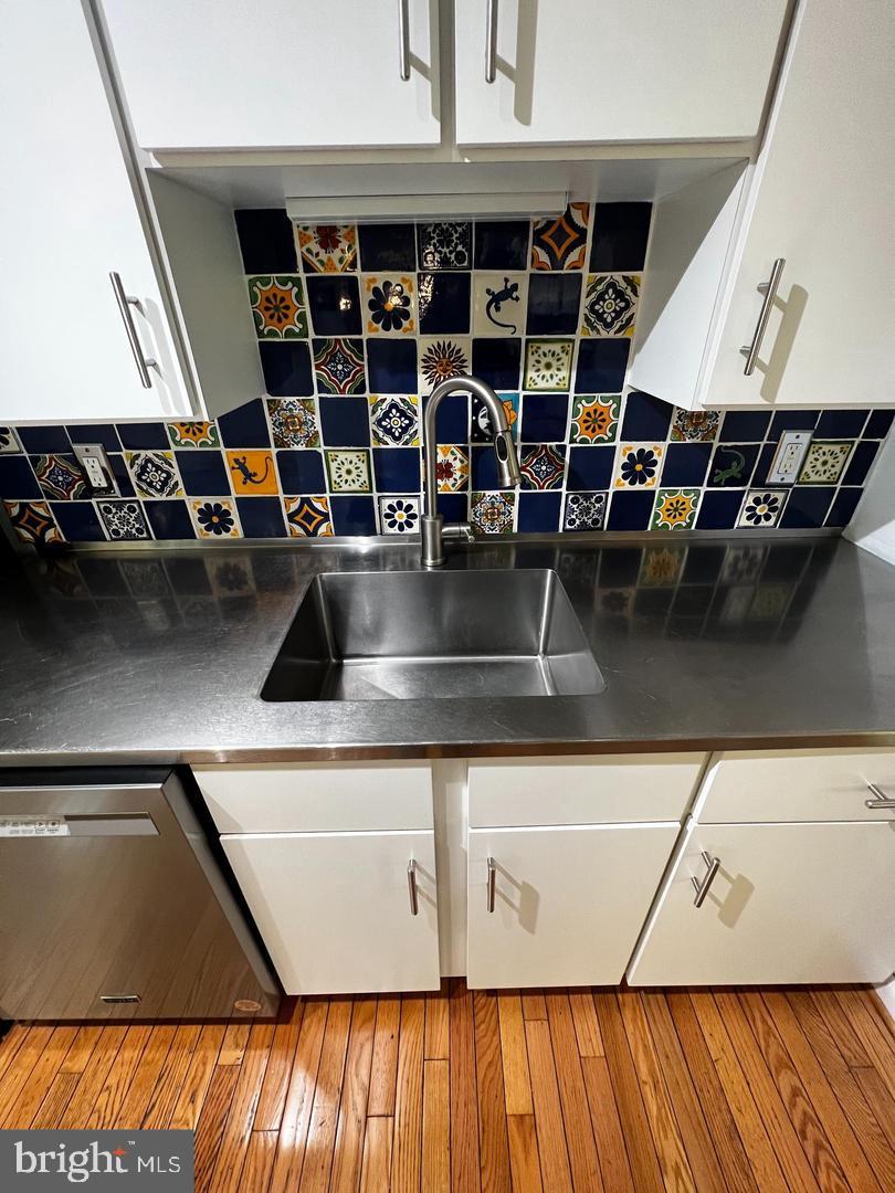 6523 KERNS RD, FALLS CHURCH, Virginia 22044, 4 Bedrooms Bedrooms, ,4 BathroomsBathrooms,Residential,For sale,6523 KERNS RD,VAFX2263872 MLS # VAFX2263872