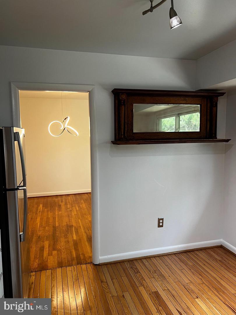 6523 KERNS RD, FALLS CHURCH, Virginia 22044, 4 Bedrooms Bedrooms, ,4 BathroomsBathrooms,Residential,For sale,6523 KERNS RD,VAFX2263872 MLS # VAFX2263872