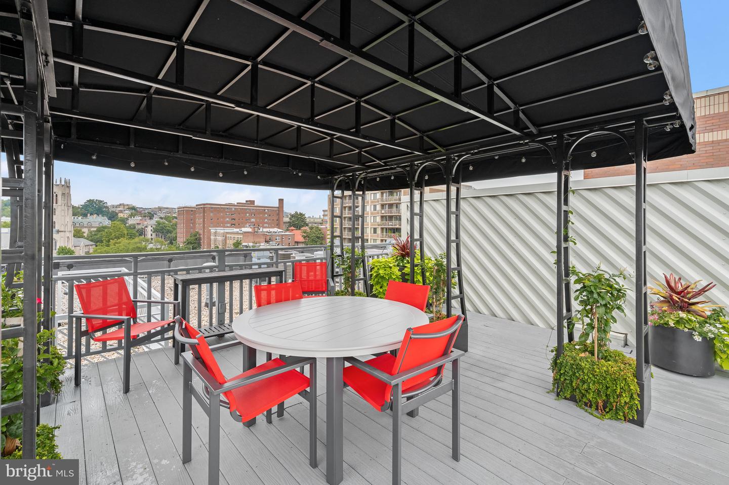 1414 22ND ST NW #41, WASHINGTON, District Of Columbia 20037, 2 Bedrooms Bedrooms, ,2 BathroomsBathrooms,Residential,For sale,1414 22ND ST NW #41,DCDC2217538 MLS # DCDC2217538
