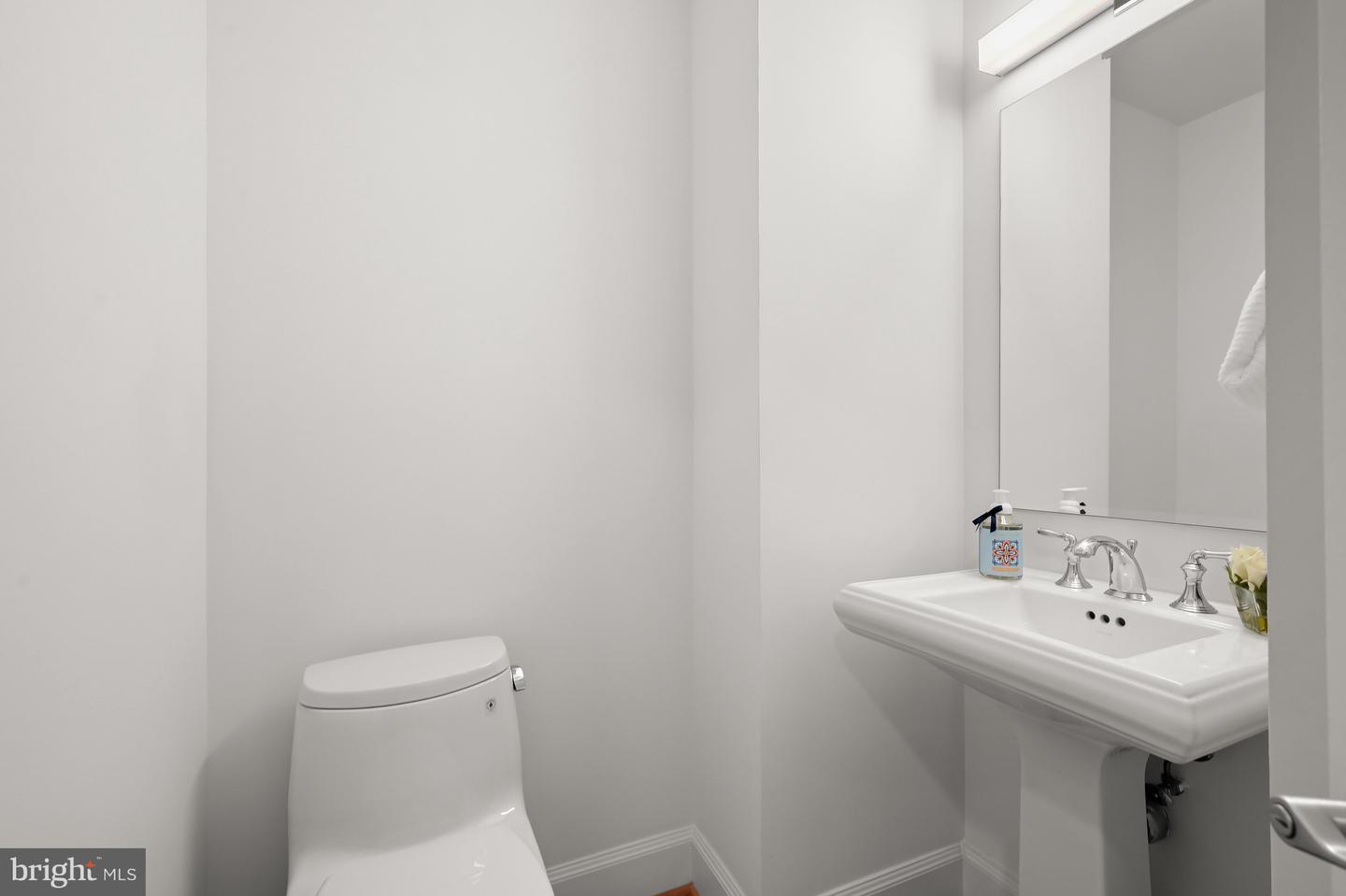 1414 22ND ST NW #41, WASHINGTON, District Of Columbia 20037, 2 Bedrooms Bedrooms, ,2 BathroomsBathrooms,Residential,For sale,1414 22ND ST NW #41,DCDC2217538 MLS # DCDC2217538