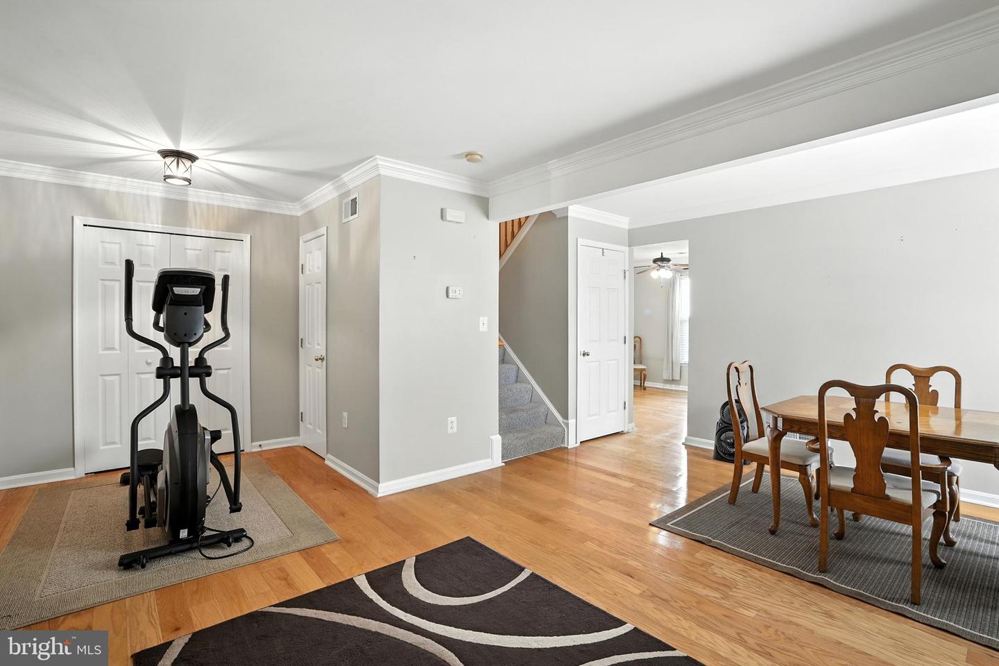 17173 MAGIC MOUNTAIN DR, ROUND HILL, Virginia 20141, 3 Bedrooms Bedrooms, ,1 BathroomBathrooms,Residential,For sale,17173 MAGIC MOUNTAIN DR,VALO2105784 MLS # VALO2105784