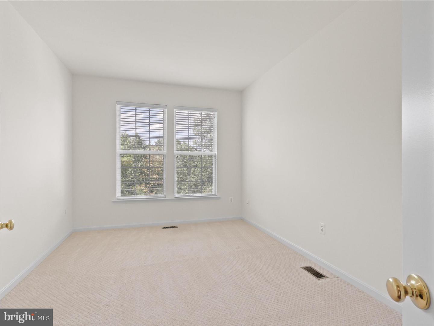 14549 JANSBURY ST, GAINESVILLE, Virginia 20155, 5 Bedrooms Bedrooms, ,4 BathroomsBathrooms,Residential,For sale,14549 JANSBURY ST,VAPW2103024 MLS # VAPW2103024