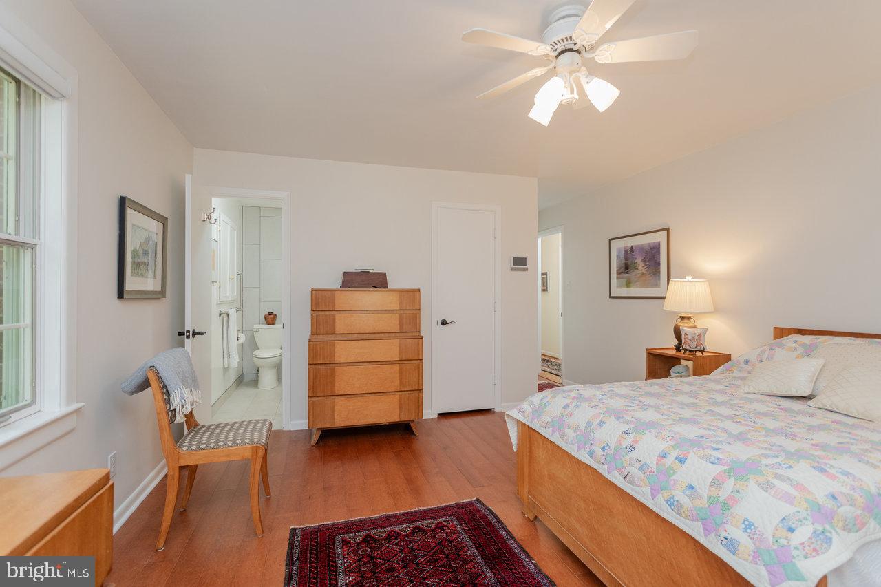 700 NEW YORK AVE, HARRISONBURG, Virginia 22801, 3 Bedrooms Bedrooms, ,2 BathroomsBathrooms,Residential,For sale,700 NEW YORK AVE,VAHC2000486 MLS # VAHC2000486