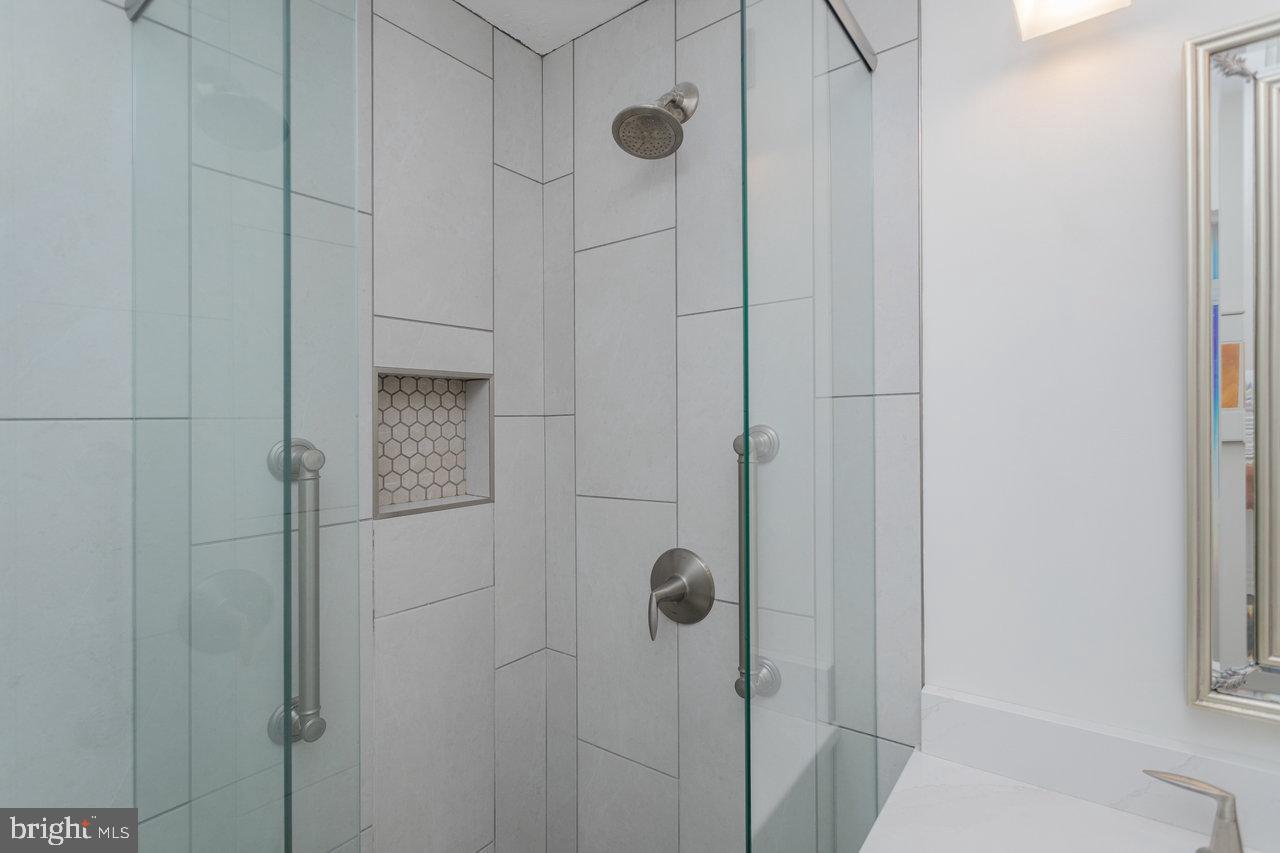 700 NEW YORK AVE, HARRISONBURG, Virginia 22801, 3 Bedrooms Bedrooms, ,2 BathroomsBathrooms,Residential,For sale,700 NEW YORK AVE,VAHC2000486 MLS # VAHC2000486