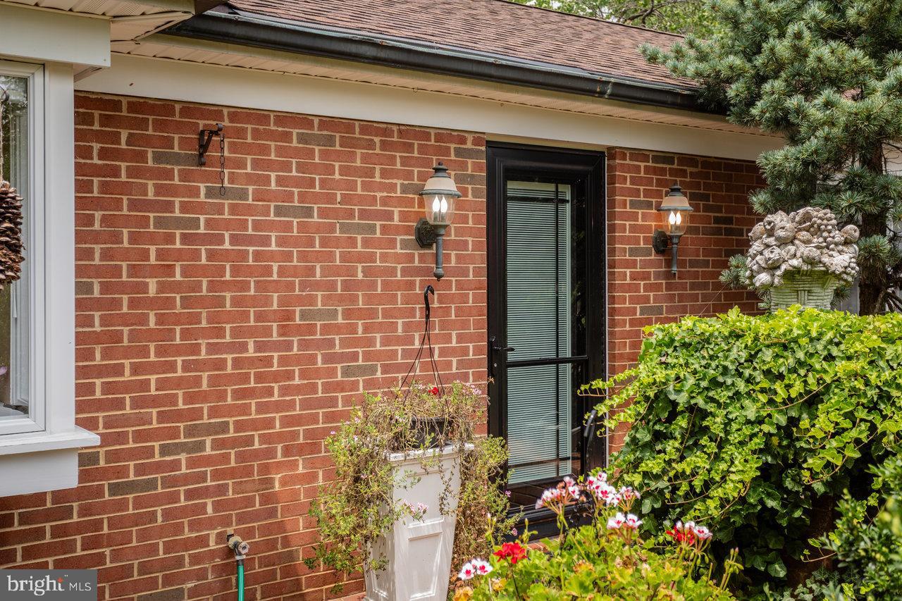 700 NEW YORK AVE, HARRISONBURG, Virginia 22801, 3 Bedrooms Bedrooms, ,2 BathroomsBathrooms,Residential,For sale,700 NEW YORK AVE,VAHC2000486 MLS # VAHC2000486