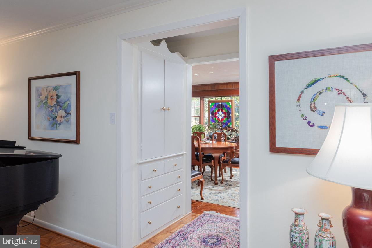 700 NEW YORK AVE, HARRISONBURG, Virginia 22801, 3 Bedrooms Bedrooms, ,2 BathroomsBathrooms,Residential,For sale,700 NEW YORK AVE,VAHC2000486 MLS # VAHC2000486