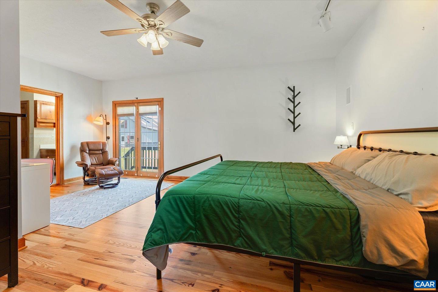 27233 HORSESHOE RD, CULPEPER, Virginia 22701, 4 Bedrooms Bedrooms, ,3 BathroomsBathrooms,Residential,For sale,27233 HORSESHOE RD,668488 MLS # 668488