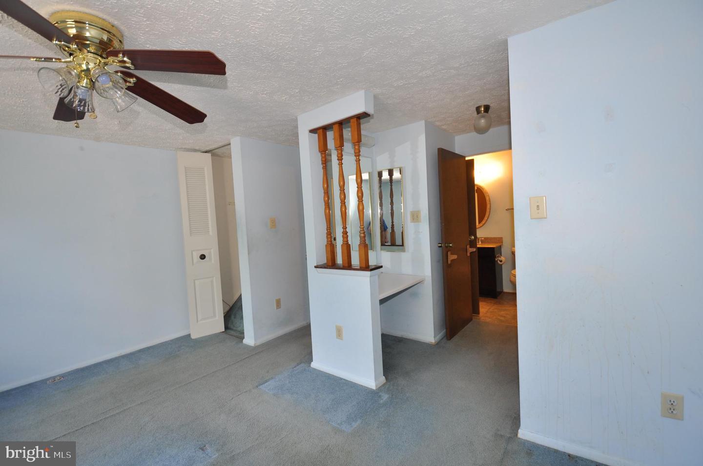 8722 PINNACLE ROCK CT, LORTON, Virginia 22079, 2 Bedrooms Bedrooms, 8 Rooms Rooms,1 BathroomBathrooms,Residential,For sale,8722 PINNACLE ROCK CT,VAFX2264662 MLS # VAFX2264662
