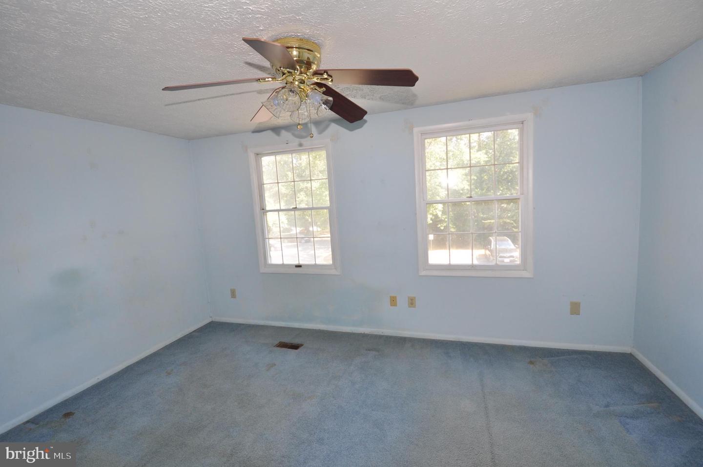 8722 PINNACLE ROCK CT, LORTON, Virginia 22079, 2 Bedrooms Bedrooms, 8 Rooms Rooms,1 BathroomBathrooms,Residential,For sale,8722 PINNACLE ROCK CT,VAFX2264662 MLS # VAFX2264662