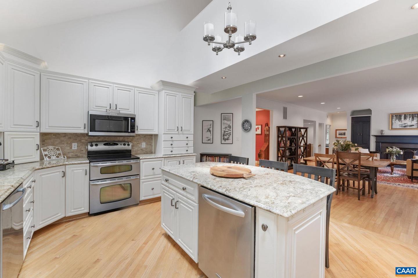 186 E TERRELL RD, CHARLOTTESVILLE, Virginia 22901, 6 Bedrooms Bedrooms, ,5 BathroomsBathrooms,Residential,For sale,186 E TERRELL RD,668401 MLS # 668401