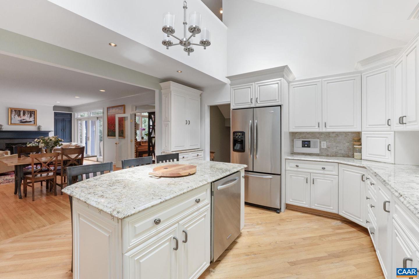 186 E TERRELL RD, CHARLOTTESVILLE, Virginia 22901, 6 Bedrooms Bedrooms, ,5 BathroomsBathrooms,Residential,For sale,186 E TERRELL RD,668401 MLS # 668401