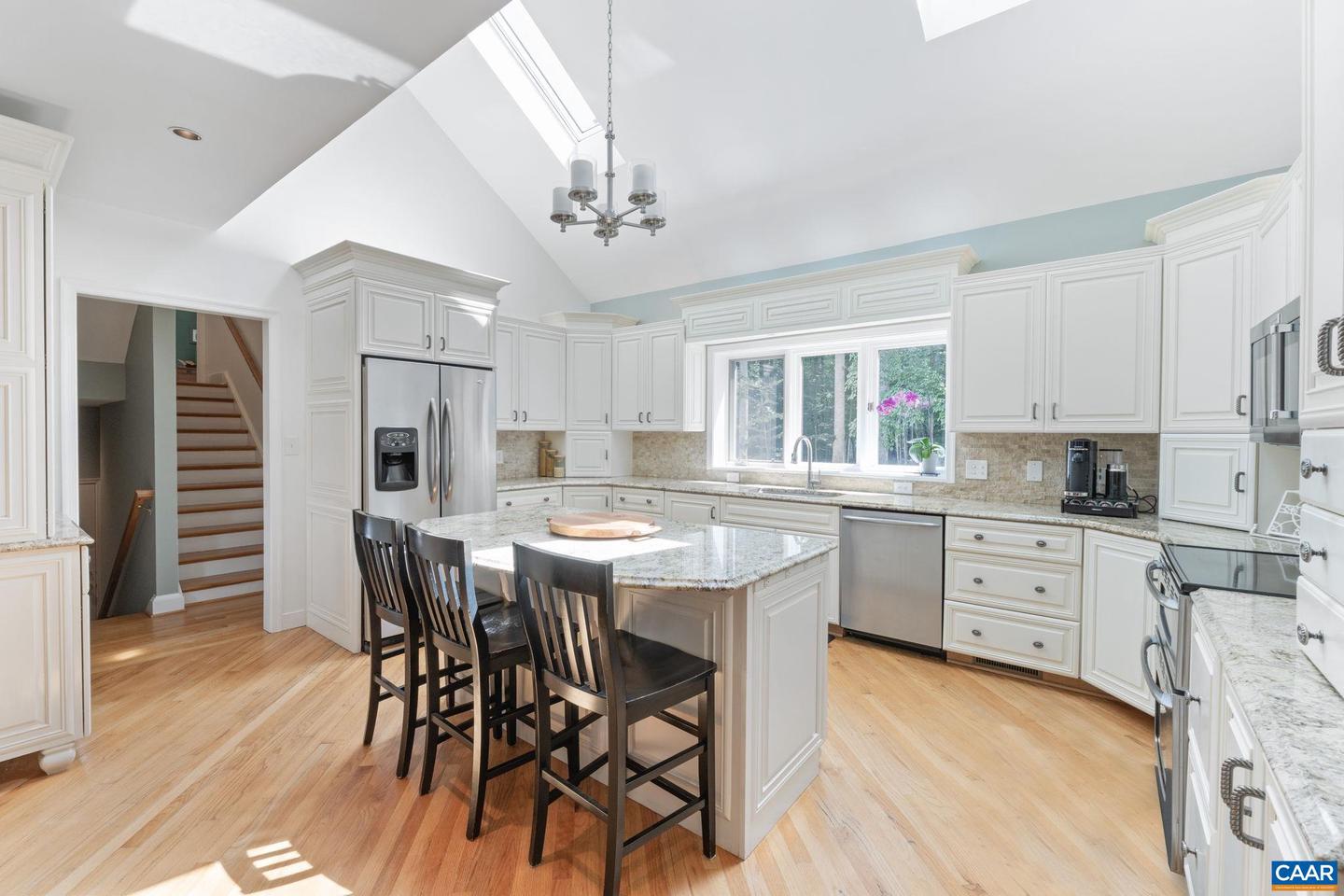 186 E TERRELL RD, CHARLOTTESVILLE, Virginia 22901, 6 Bedrooms Bedrooms, ,5 BathroomsBathrooms,Residential,For sale,186 E TERRELL RD,668401 MLS # 668401