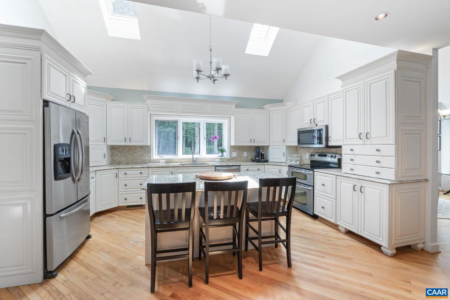 186 E TERRELL RD, CHARLOTTESVILLE, Virginia 22901, 6 Bedrooms Bedrooms, ,5 BathroomsBathrooms,Residential,For sale,186 E TERRELL RD,668401 MLS # 668401