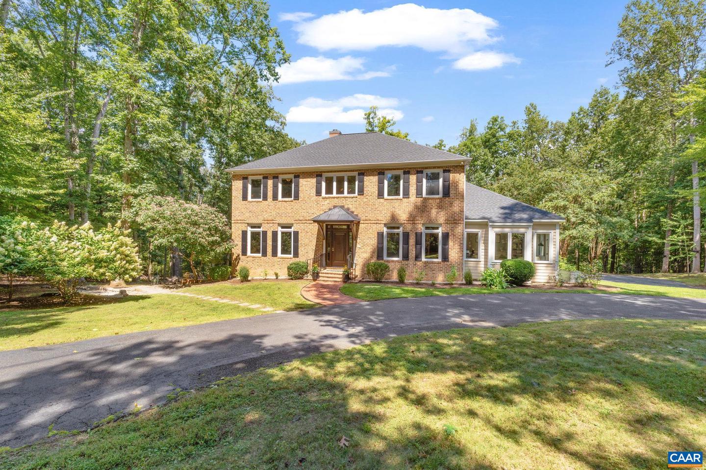 186 E TERRELL RD, CHARLOTTESVILLE, Virginia 22901, 6 Bedrooms Bedrooms, ,5 BathroomsBathrooms,Residential,For sale,186 E TERRELL RD,668401 MLS # 668401