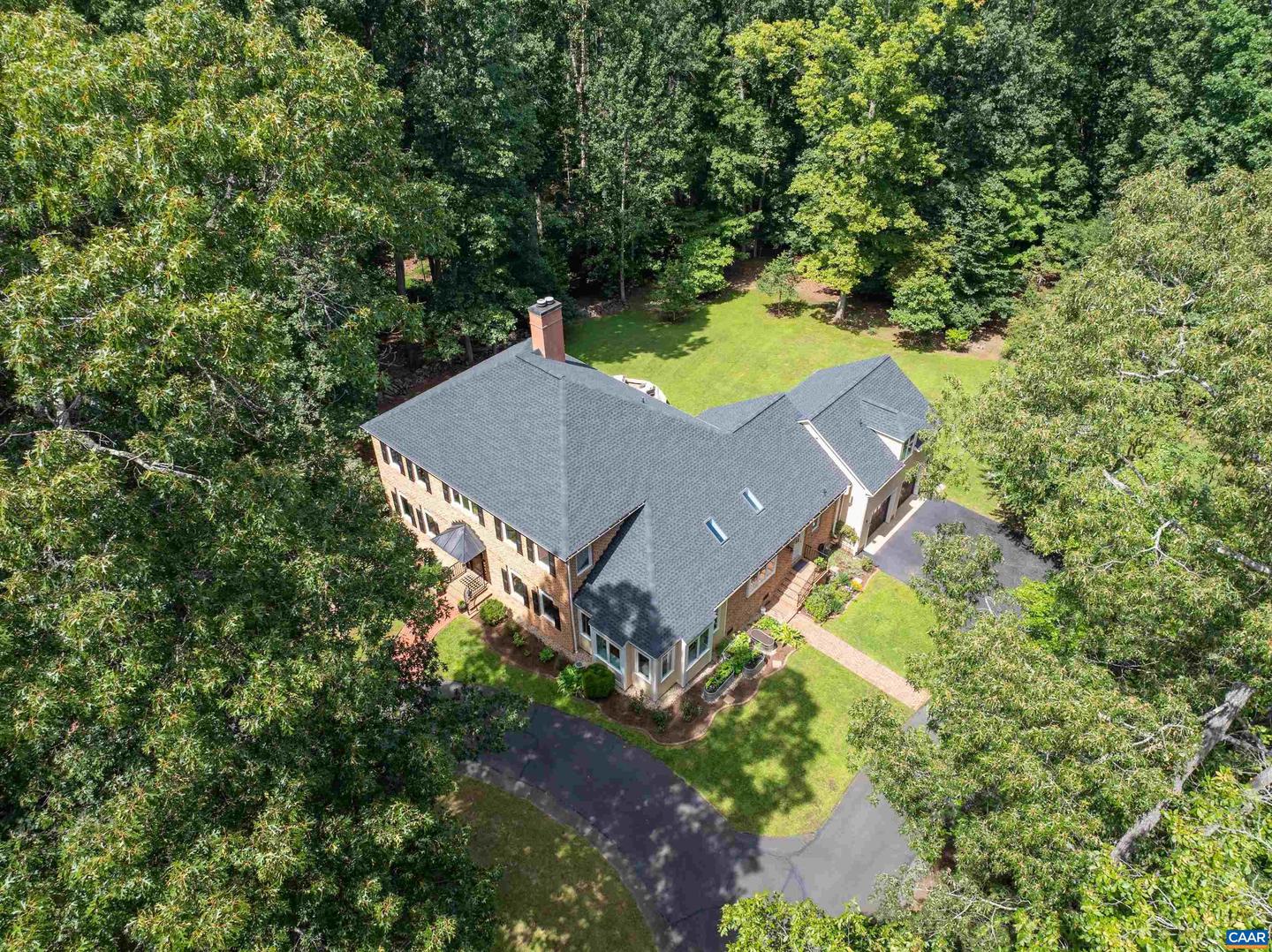 186 E TERRELL RD, CHARLOTTESVILLE, Virginia 22901, 6 Bedrooms Bedrooms, ,5 BathroomsBathrooms,Residential,For sale,186 E TERRELL RD,668401 MLS # 668401
