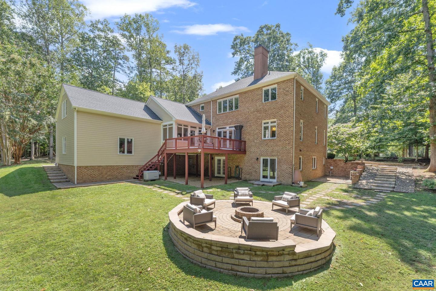 186 E TERRELL RD, CHARLOTTESVILLE, Virginia 22901, 6 Bedrooms Bedrooms, ,5 BathroomsBathrooms,Residential,For sale,186 E TERRELL RD,668401 MLS # 668401