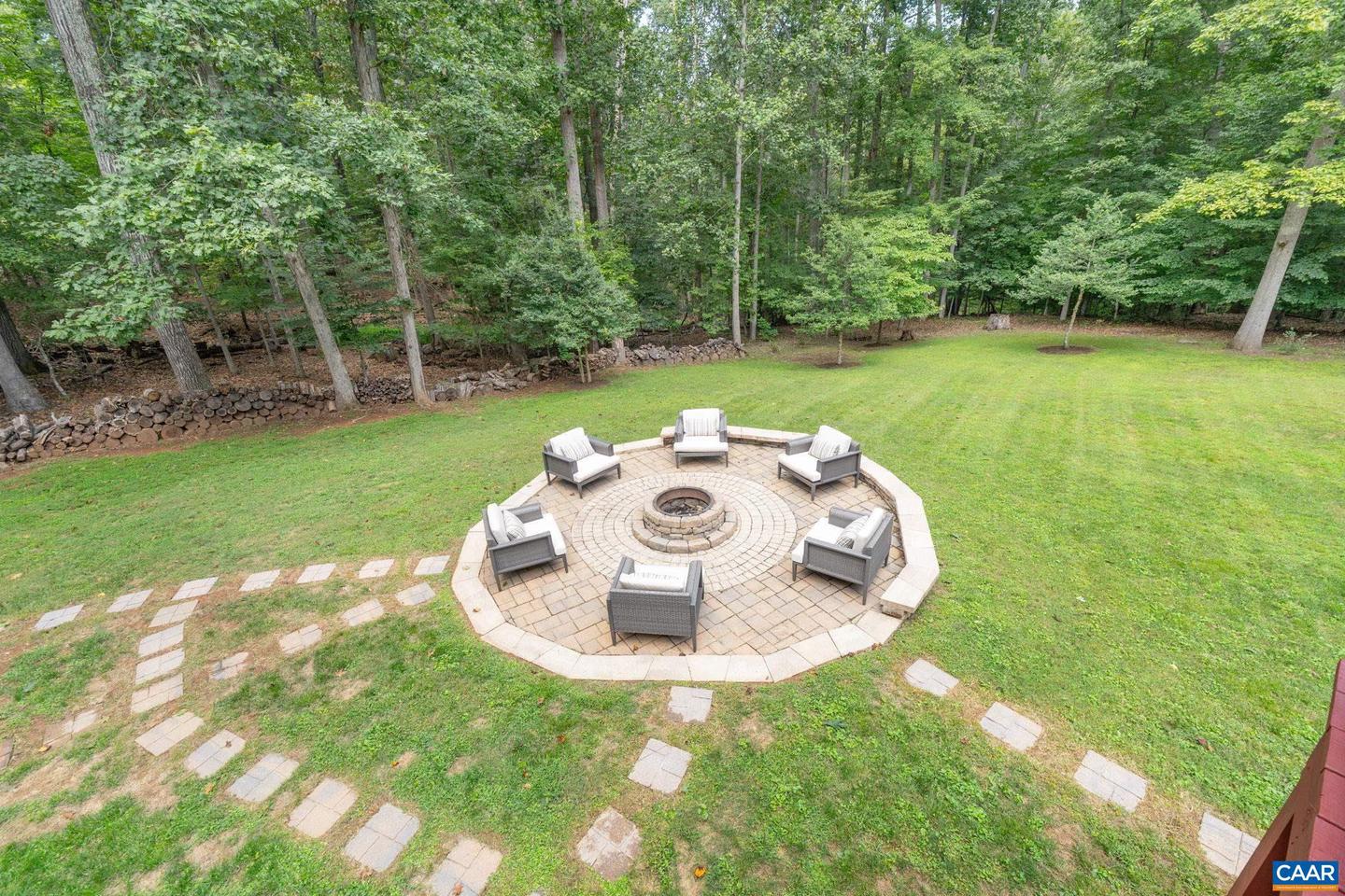 186 E TERRELL RD, CHARLOTTESVILLE, Virginia 22901, 6 Bedrooms Bedrooms, ,5 BathroomsBathrooms,Residential,For sale,186 E TERRELL RD,668401 MLS # 668401