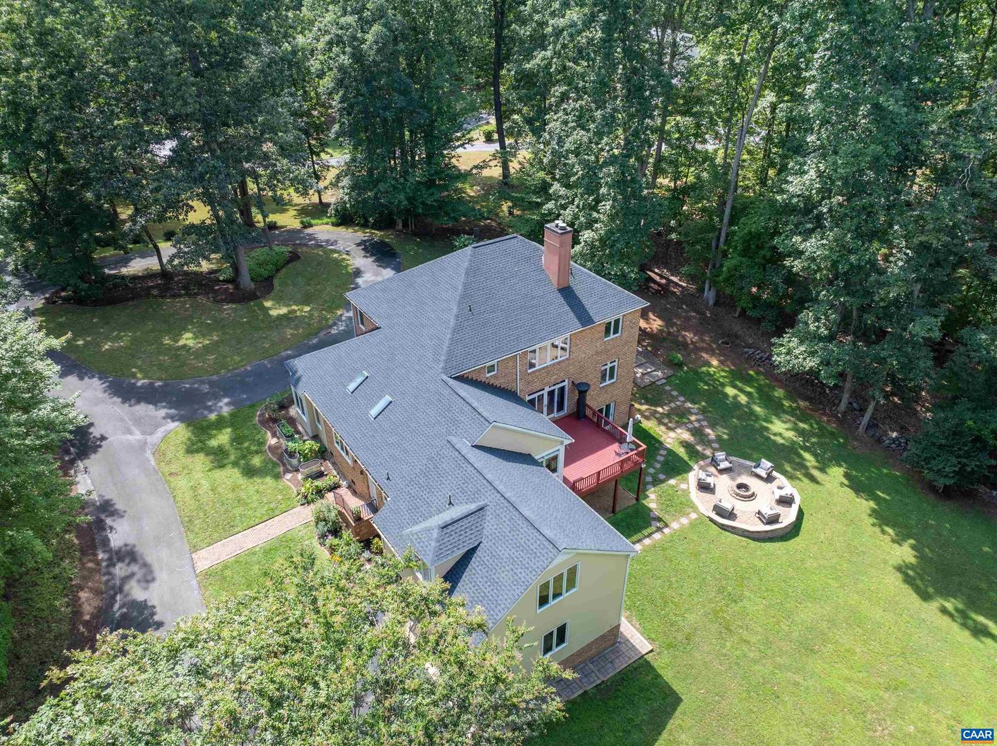 186 E TERRELL RD, CHARLOTTESVILLE, Virginia 22901, 6 Bedrooms Bedrooms, ,5 BathroomsBathrooms,Residential,For sale,186 E TERRELL RD,668401 MLS # 668401
