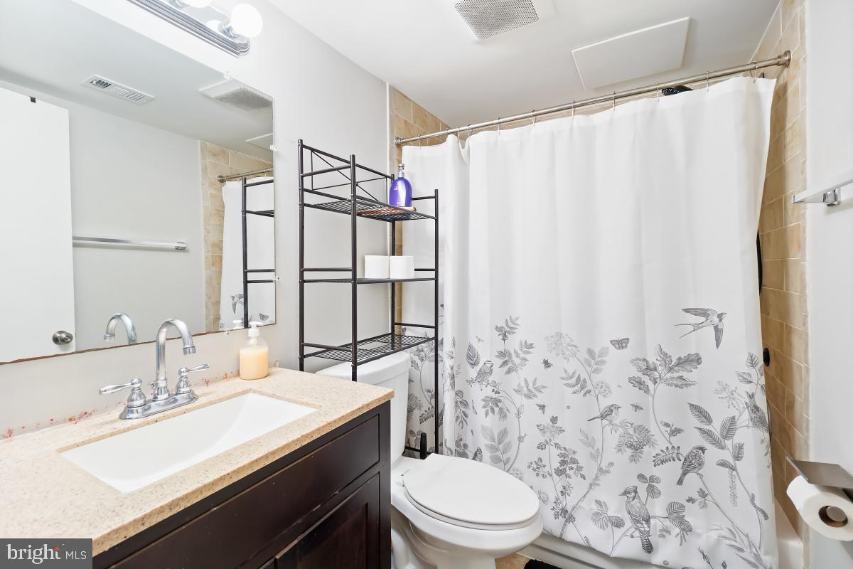 7096 SPRING GARDEN DR #104, SPRINGFIELD, Virginia 22150, 2 Bedrooms Bedrooms, ,1 BathroomBathrooms,Residential,For sale,7096 SPRING GARDEN DR #104,VAFX2264732 MLS # VAFX2264732